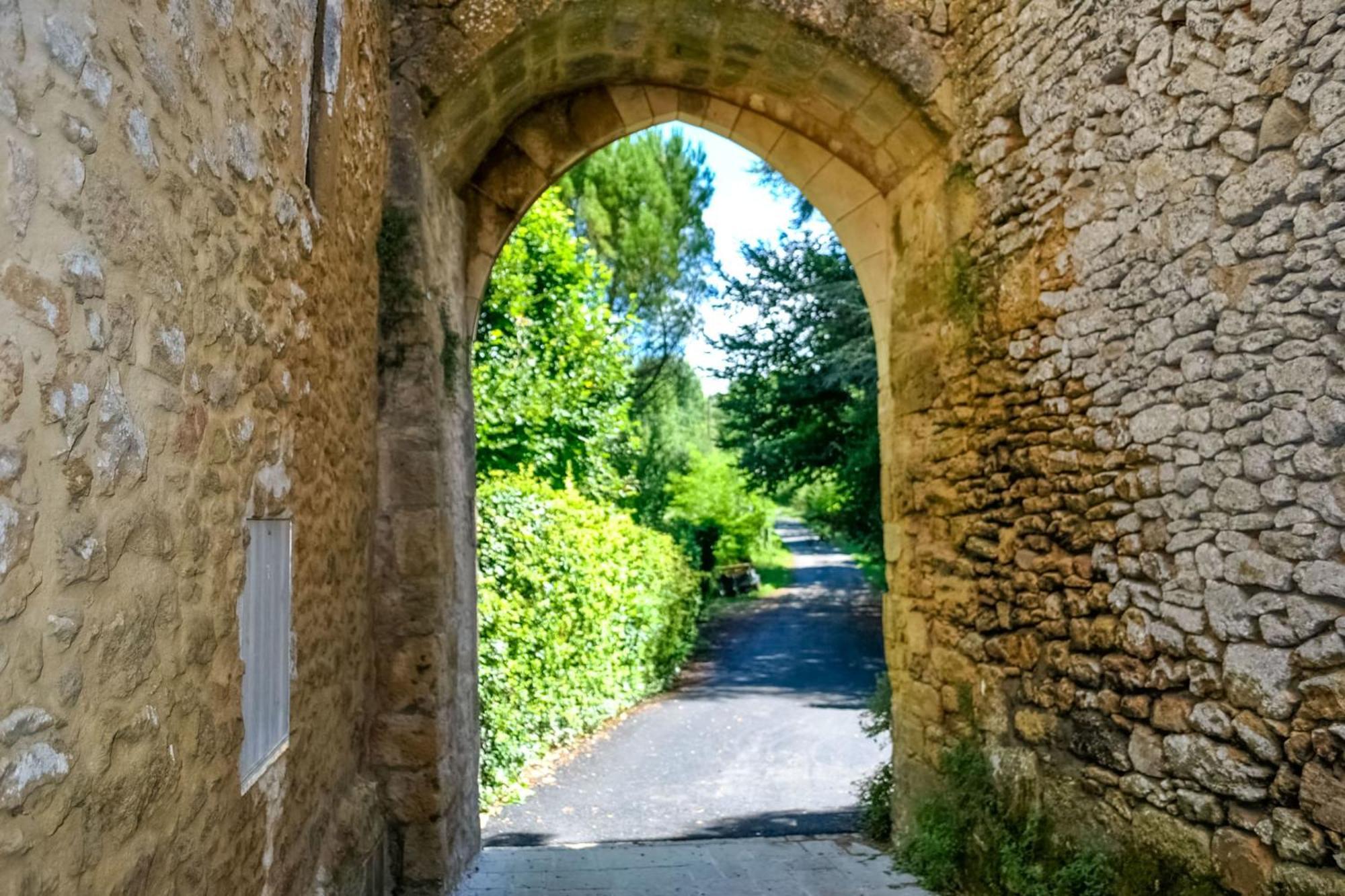 Ancienne Sechoir A Tabac Idealement Place A Limeuil Pour 4 Dans La Nature Екстериор снимка